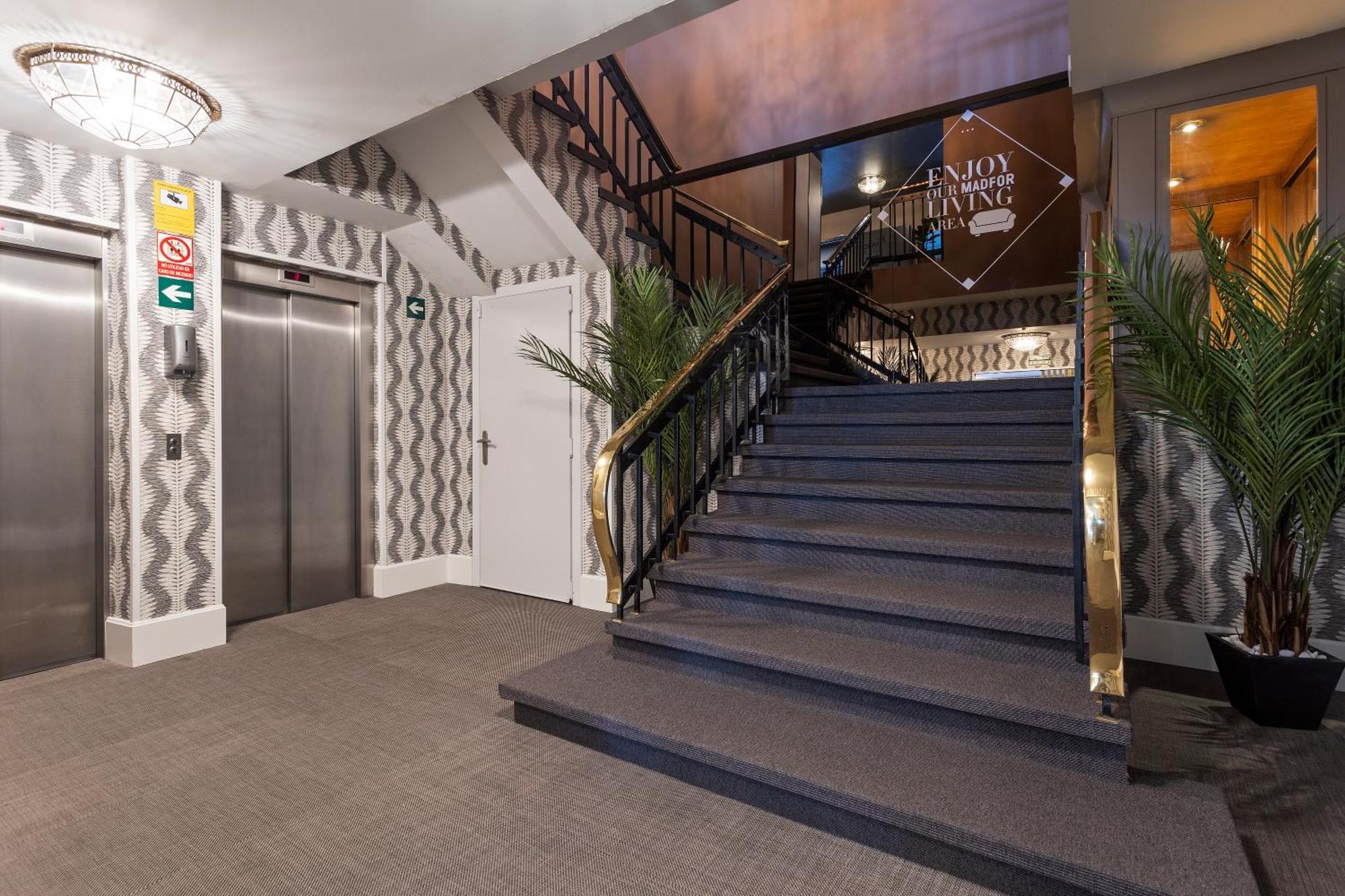 Hotel Acta Madfor Madrid Bagian luar foto