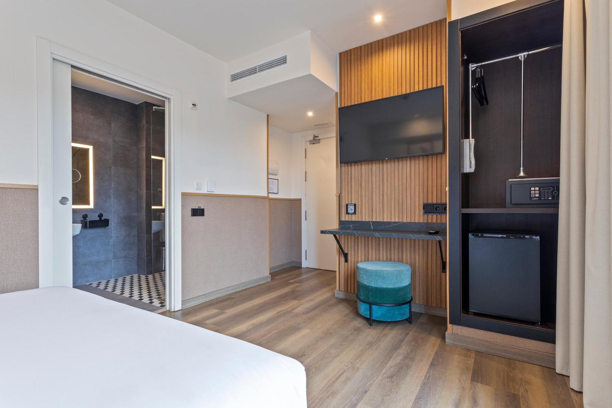 Hotel Acta Madfor Madrid Bagian luar foto