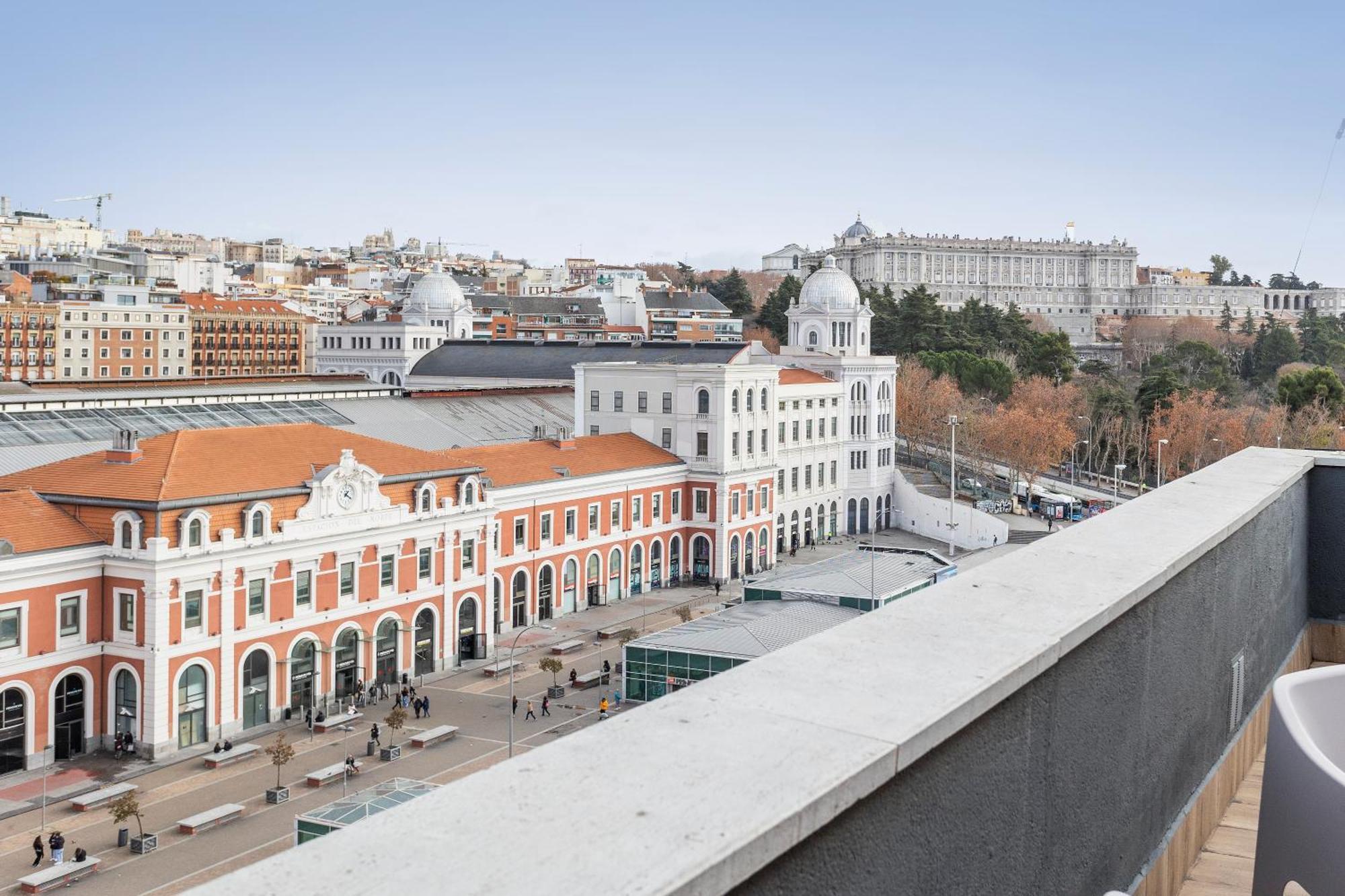 Hotel Acta Madfor Madrid Bagian luar foto