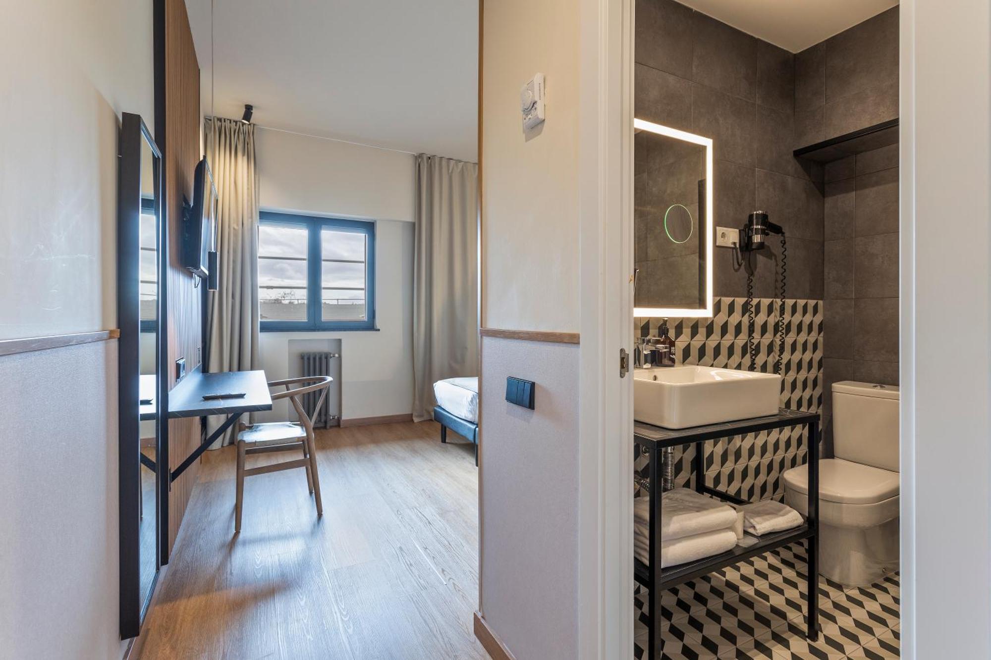 Hotel Acta Madfor Madrid Bagian luar foto