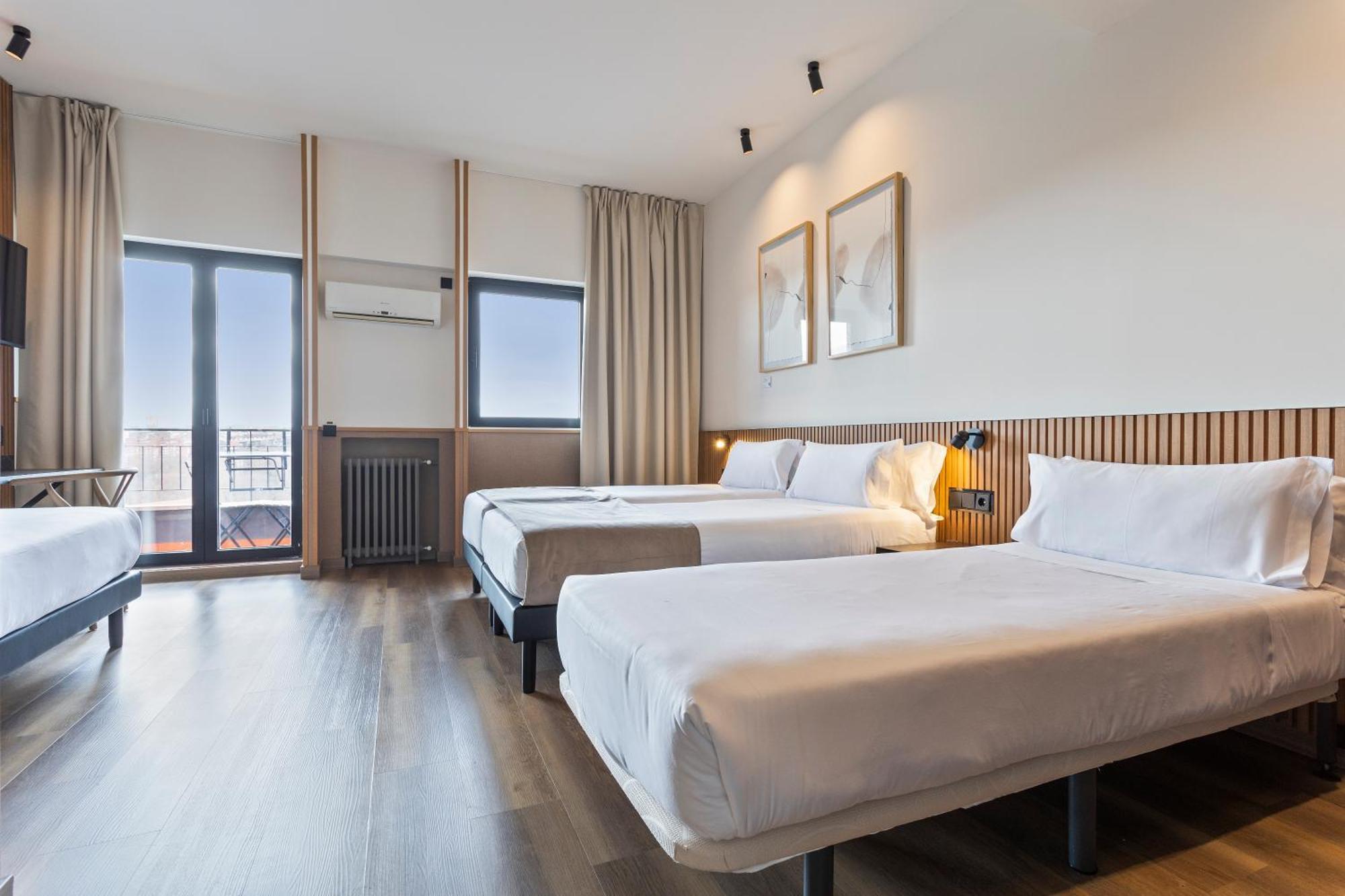 Hotel Acta Madfor Madrid Bagian luar foto